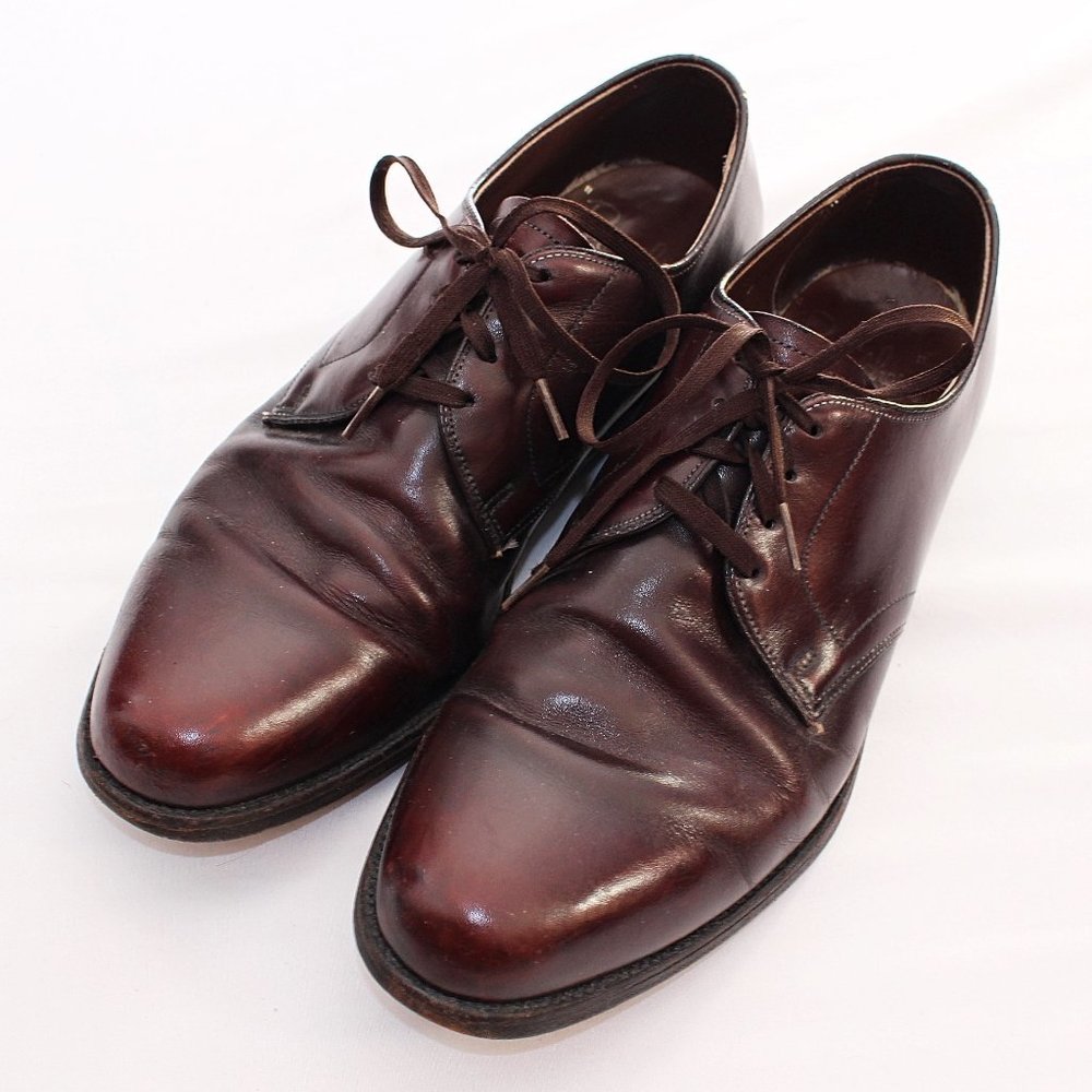 Vintage Burgundy / Cordovan Color Derby Dress Shoes - Size 8.5 - Made in ISA
